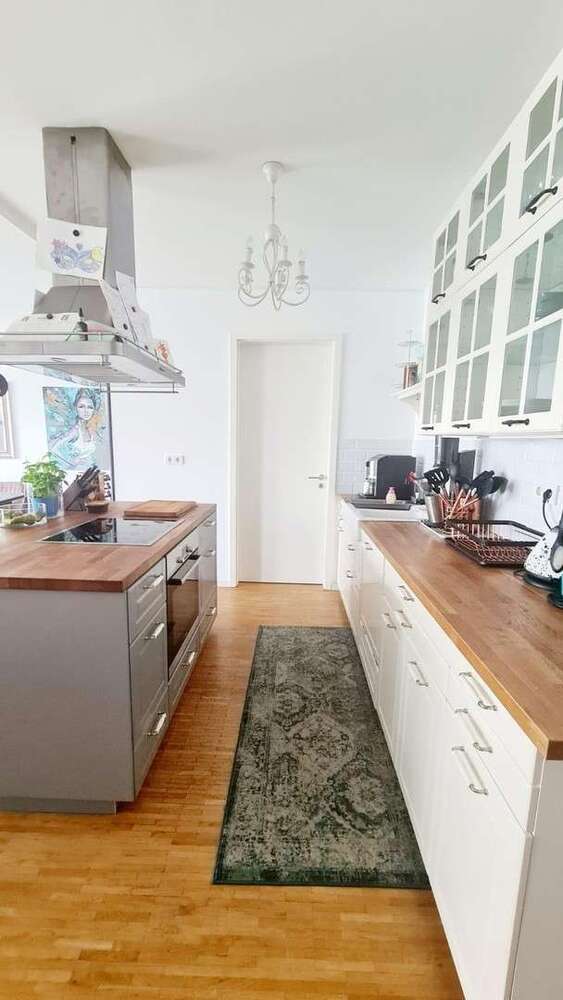 Wohnung zum Kaufen in Frankfurt am Main 889.000 € 135 m²