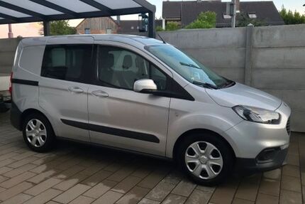 Ford Tourneo Courier 129.000 km 7.400 &euro; Florstadt 61197