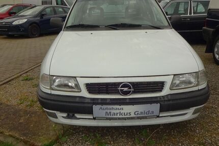 Opel Astra 83.000 km 2.950 &euro; Mömbris 63776