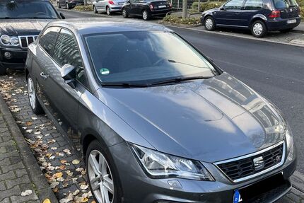 Seat Leon 60.251 km 15.800 € Frankfurt 60320