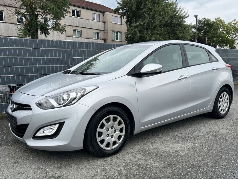 i30