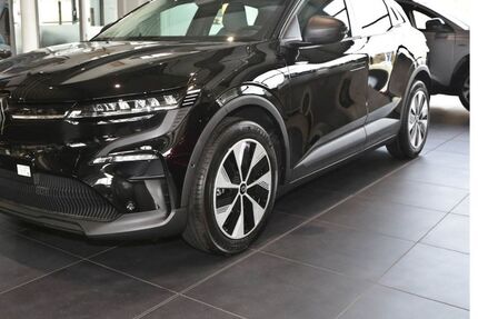 Renault Megane 8.000 km 33.990 € Aschaffenburg 63741
