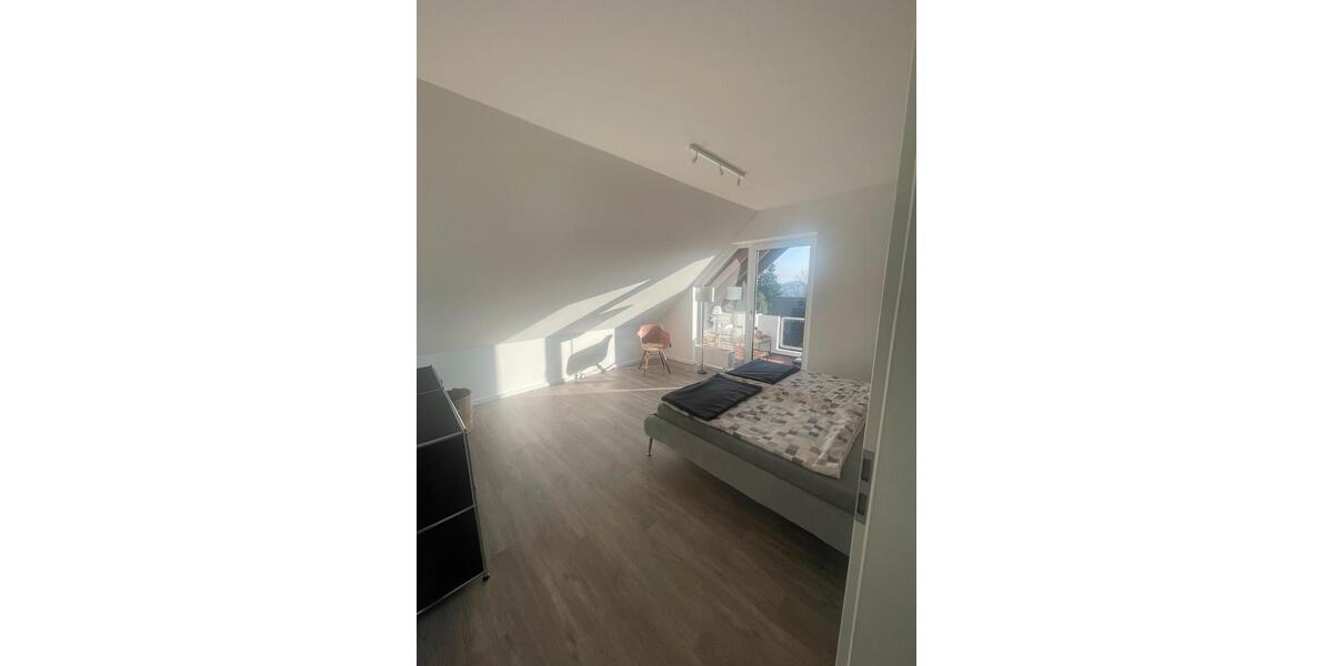 Dachgeschoßwohnung Königstein im Taunus - 3 Zimmer, 87 m&sup2;, 1.750&euro; | Angebot:25252610