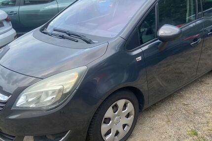 Opel Meriva 129.000 km 4.990 &euro; Hanau 63452