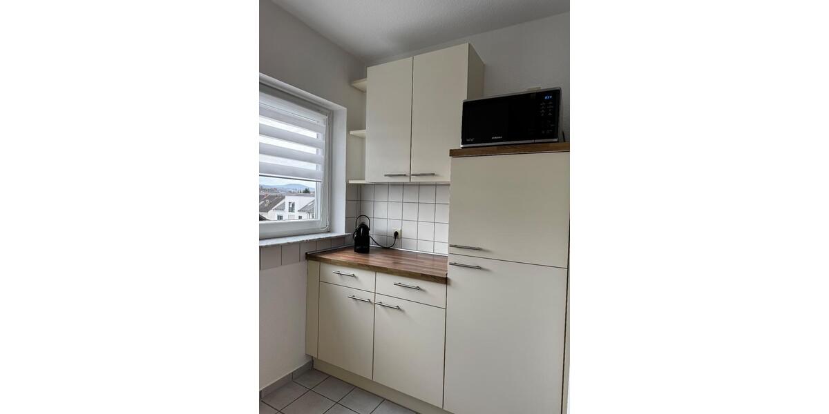 Etagenwohnung Aschaffenburg Damm - 2 Zimmer, 67 m&sup2;, 1.750&euro; | Angebot:25925038