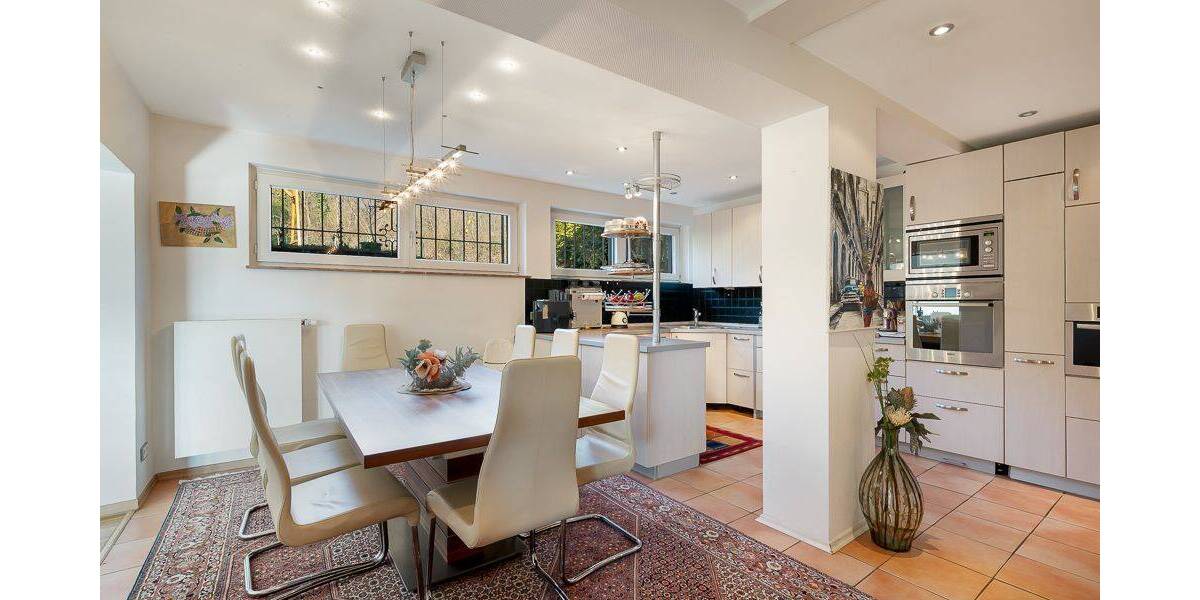 Einfamilienhaus Rosbach vor der Höhe Ober-Rosbach - 6 Zimmer, 255 m&sup2;, 1.190.000&euro; | Angebot:26128493