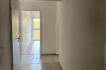 Moderne, helle Wohnung mit Balkon in Offenbach 3 zimmer