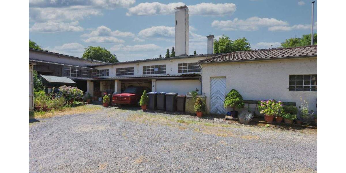 Handwerk & Logistik - Industriehalle mit Freifläche in Schöneck zimmer