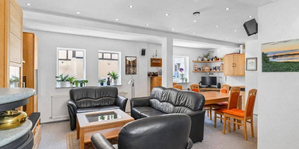 Einfamilienhaus Hofheim - 6 Zimmer, 183 m&sup2;, 649.000&euro; | Angebot:26766665