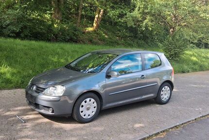 VW Golf 76.500 km 5.200 € Bad Soden 65812