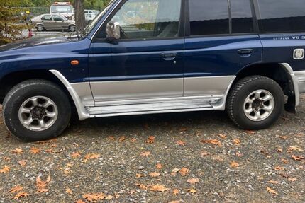 Mitsubishi Pajero 250.000 km 8.600 € frankfurt am main 60313