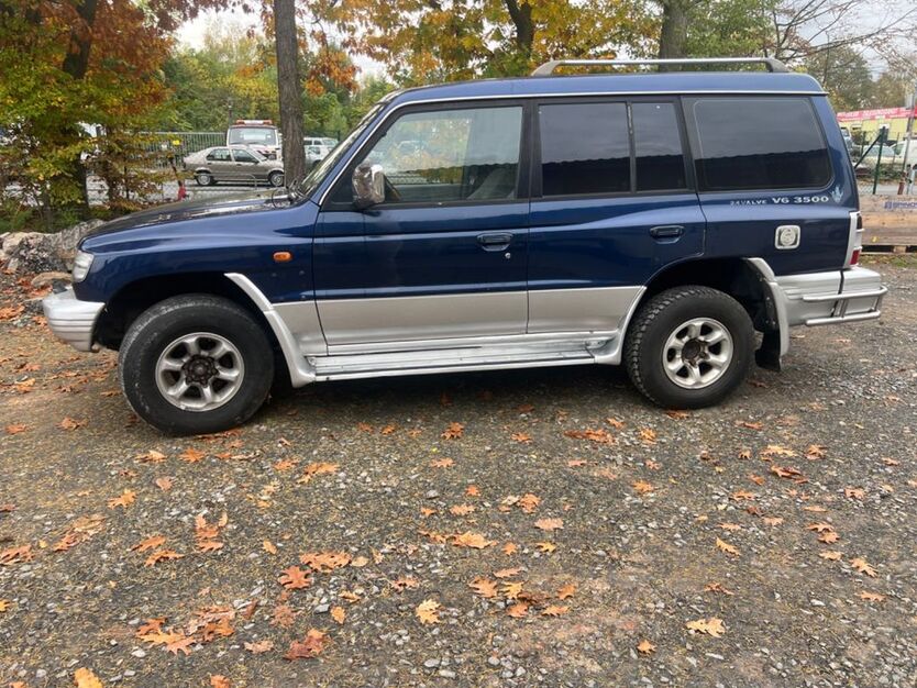 Mitsubishi Pajero 250.000 km 8.600 € frankfurt am main 60313