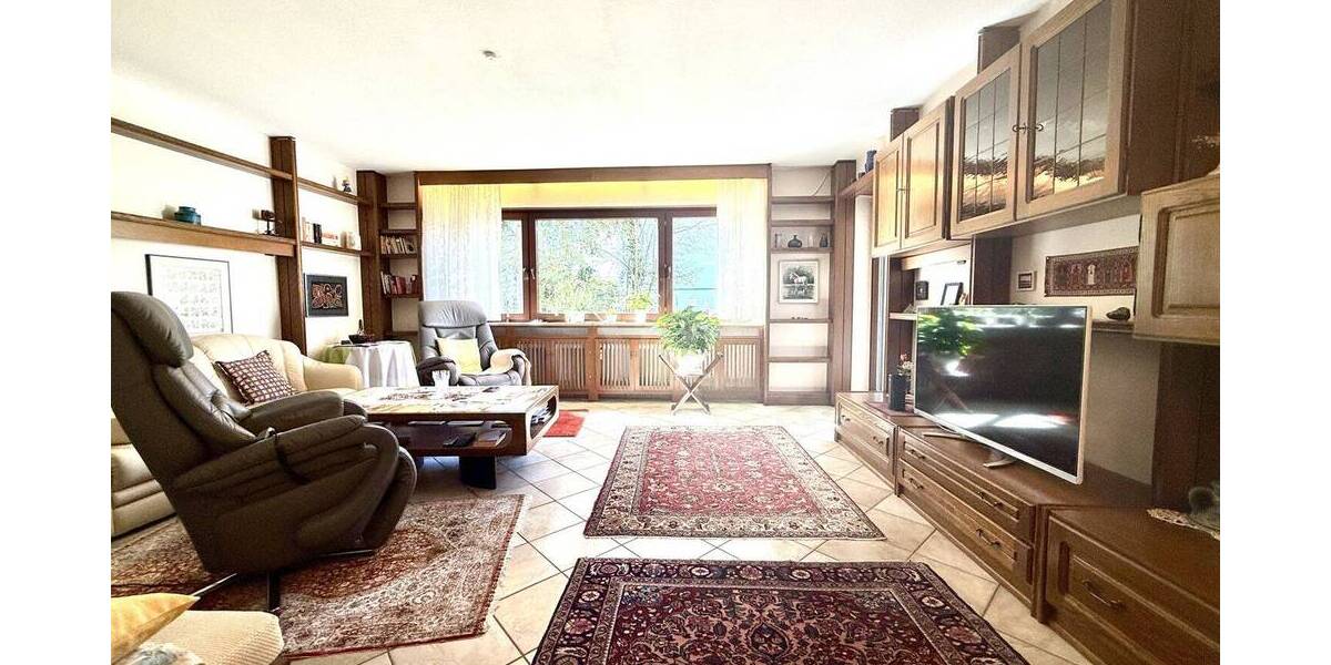 Etagenwohnung Hofheim am Taunus Hofheim - 3 Zimmer, 85 m&sup2;, 335.000&euro; | Angebot:26160417