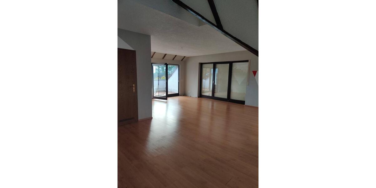 Großzügige 3-Zimmer-Wohnung mit Kellerabstellraum in Hain-Gründau 3 zimmer