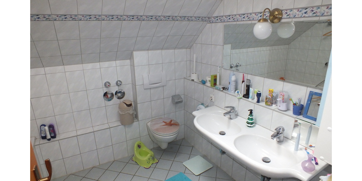 Zweifamilienhaus in Langen mit Garten und Hof - Mehrfamilienhaus, Wohnhaus Langen | Angebot:27280800