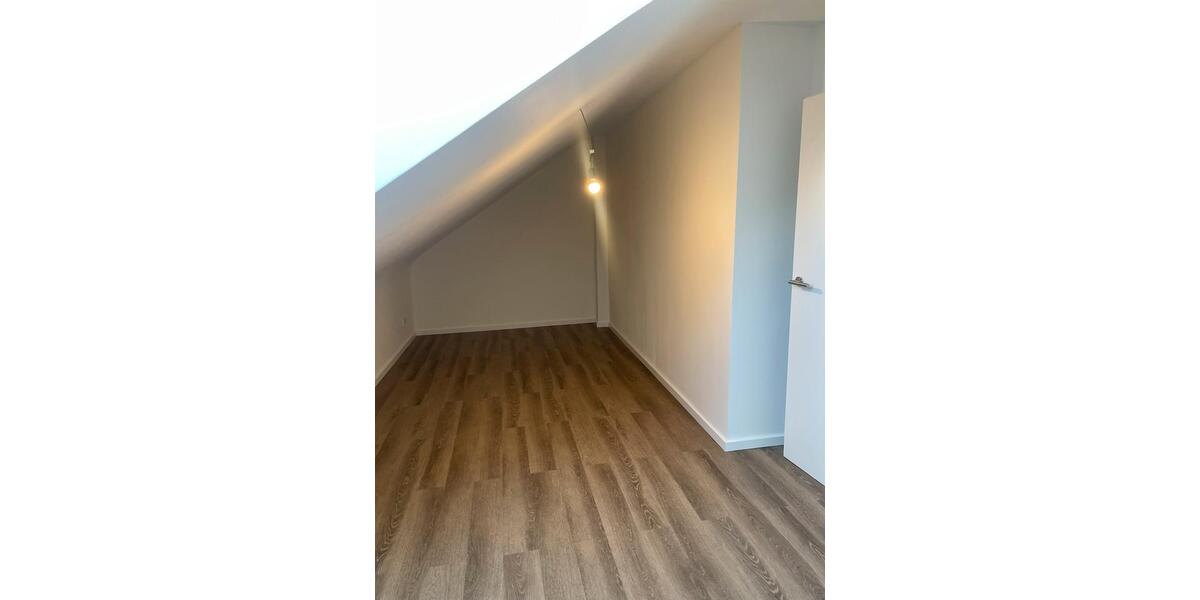 Maisonettenwohnung Heusenstamm - 4.5 Zimmer, 130 m&sup2;, 2.150&euro; | Angebot:26447833