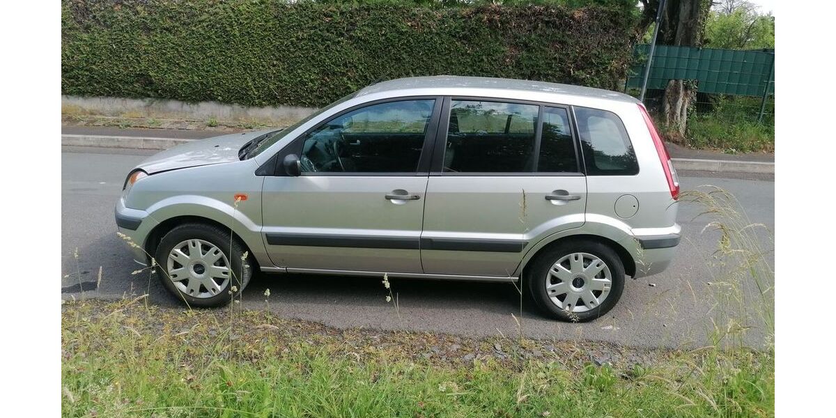 Ford Fusion 90.000 km 3.000 &euro; friedrichsdorf 61381