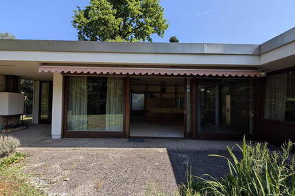 Familienfreundlicher Bungalow mit viel Platz und Gestaltungspotential in Gräfelfing