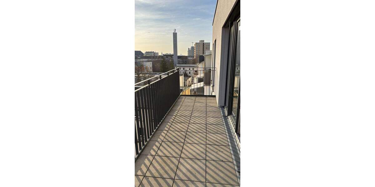 Etagenwohnung Offenbach am Main Hafen - 4 Zimmer, 154 m&sup2;, 2.695&euro; | Angebot:24277698