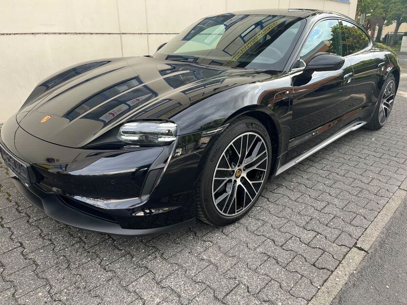 Porsche Taycan 83.603 km 55.800 € Offenbach 63069