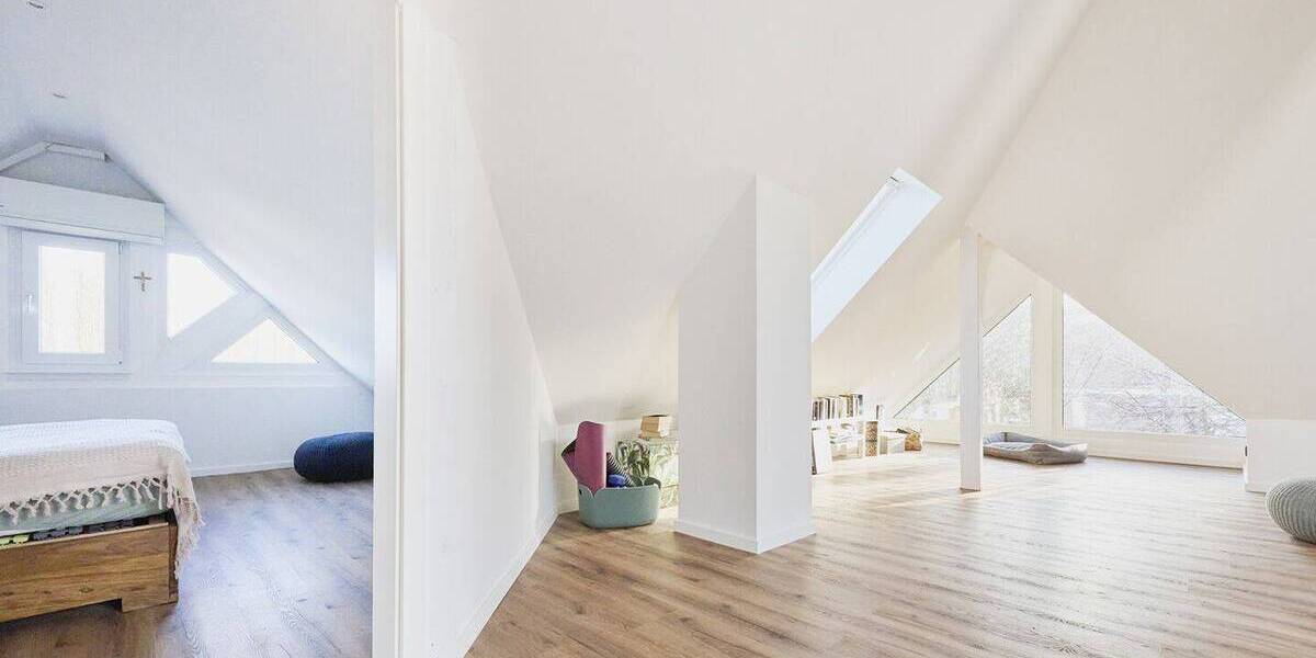 Mehrfamilienhaus, Wohnhaus Frankfurt am Main Seckbach - 6 Zimmer, 242 m&sup2;, 1.200.000&euro; | Angebot:26139136