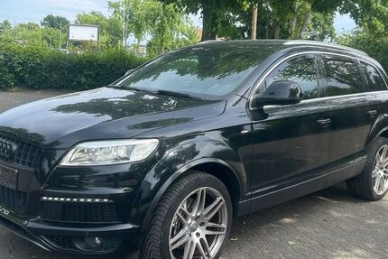 Audi Q7 294.000 km 7.777 &euro; Rüsselsheim 65428