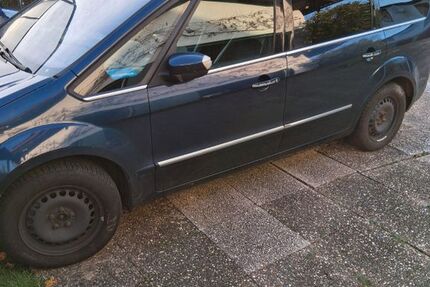 Ford Galaxy 304.000 km 4.950 € HASSELROTH 63594