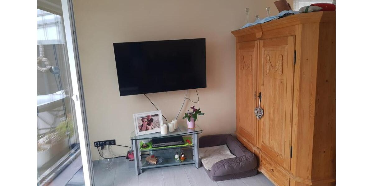 Sehr schöne Doppelhaus- Hälfte mit Wintergarten 6 zimmer