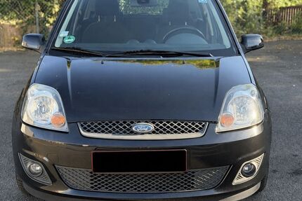 Ford Fiesta 126.000 km 1.999 &euro; Offenbach am Main 63069