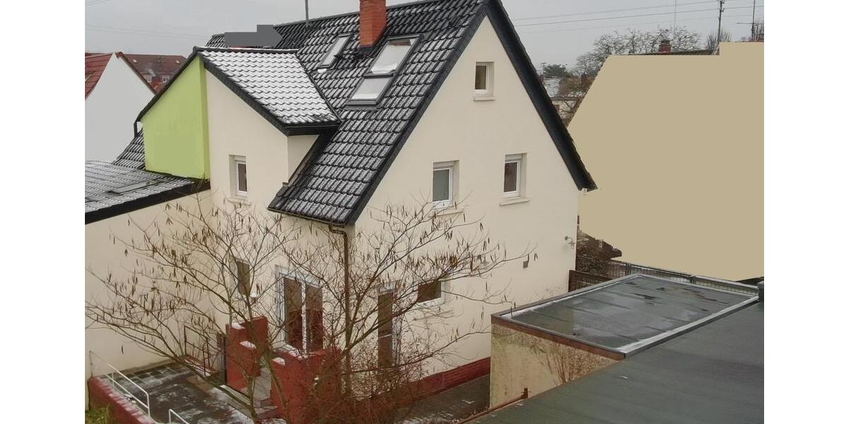 Attraktive Doppelhaushälfte zur Miete – Frankfurt Griesheim -Nord 3.5 zimmer