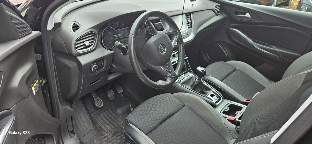 Opel Grandland (X) 57.000 km 15.000 € Hanau 63454