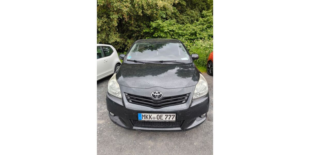 Toyota Verso 263.000 km 4.000 &euro; Maintal 63477