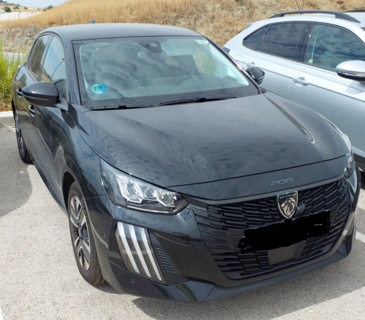 Peugeot 208 15.806 km 21.380 € Rüsselsheim 65428