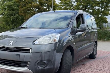 Peugeot Partner Tepee 315.000 km 2.950 € Offenbach am Main 63065