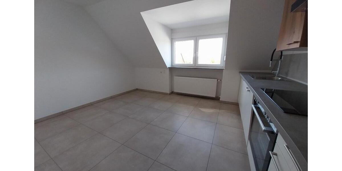 Dachgeschoßwohnung Aschaffenburg Damm - 2 Zimmer, 68 m&sup2;, 780&euro; | Angebot:26327168
