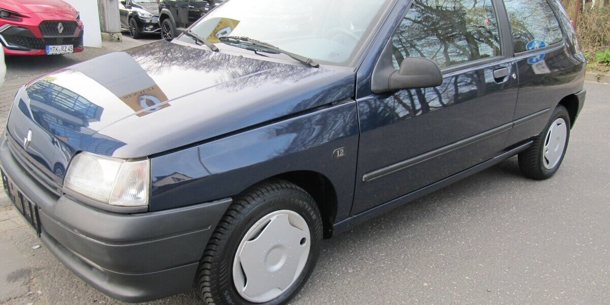 Renault Clio 1.2 RN++ Garagenfund ++ 35 Jahe jung ++ 89.300 km 1.890 &euro; Schwalbach/Taunus 65824