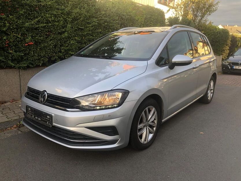 VW Golf Sportsvan 57.988 km 17.190 € Karben 61184