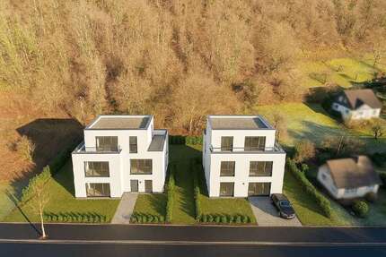 Grundstück zu verkaufen in Hofheim 390.000 € 552.48 m² zimmer