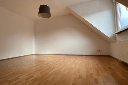 Wohnung Dieburg - 2 Zimmer, 74 m&sup2;, 900&euro; | Angebot:25307578