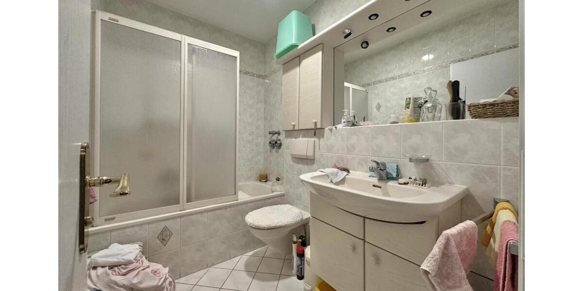 Etagenwohnung Offenbach am Main Bieber - 2 Zimmer, 62 m&sup2;, 900&euro; | Angebot:25809518