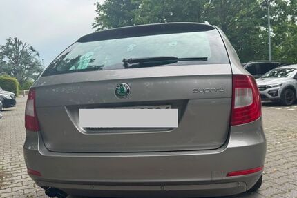 Skoda Superb 182.000 km 3.950 &euro; Steinbach 61449