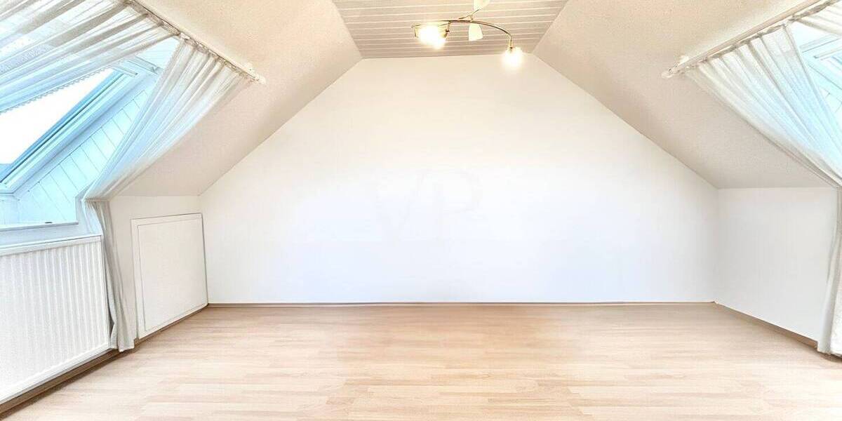 Mehrfamilienhaus, Wohnhaus Kriftel - 8 Zimmer, 215 m&sup2;, 720.000&euro; | Angebot:26160420