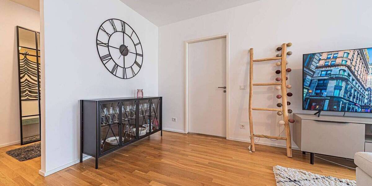 Etagenwohnung Frankfurt am Main Niederrad - 2 Zimmer, 60 m&sup2;, 2.200&euro; | Angebot:26289463