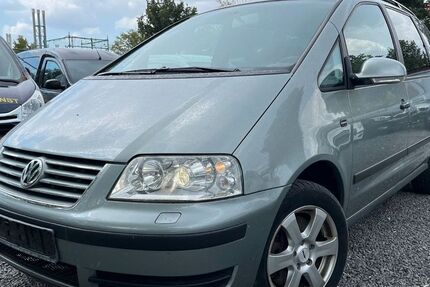 VW Sharan 209.000 km 2.390 € Frankfurt 65933