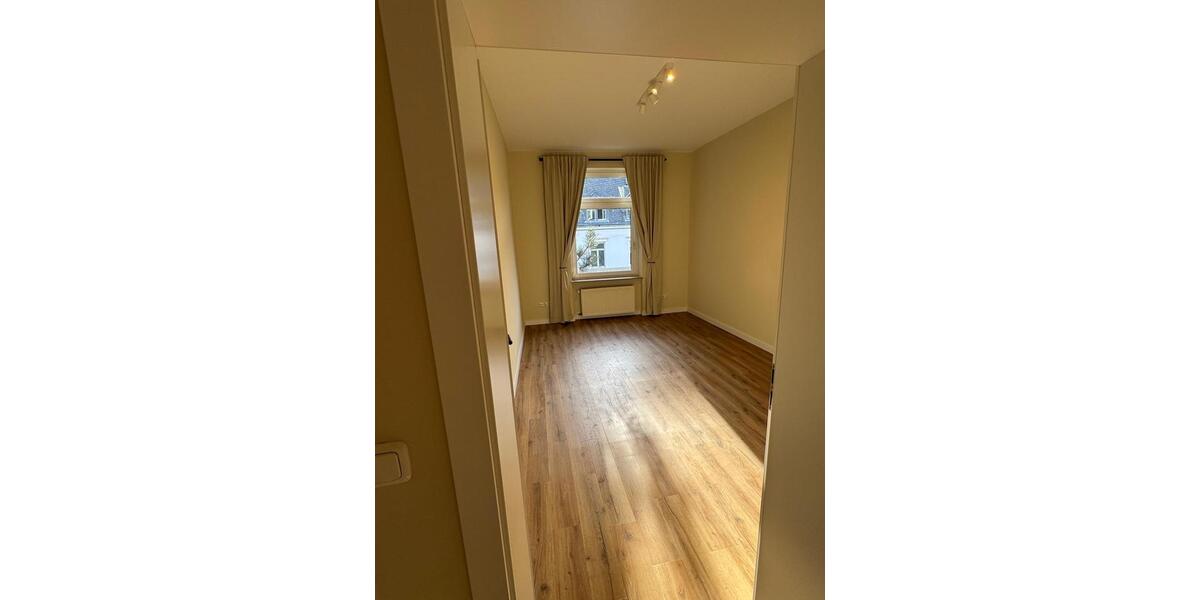 Etagenwohnung Frankfurt am Main Nordend West - 3 Zimmer, 70 m&sup2;, 1.710&euro; | Angebot:26254522