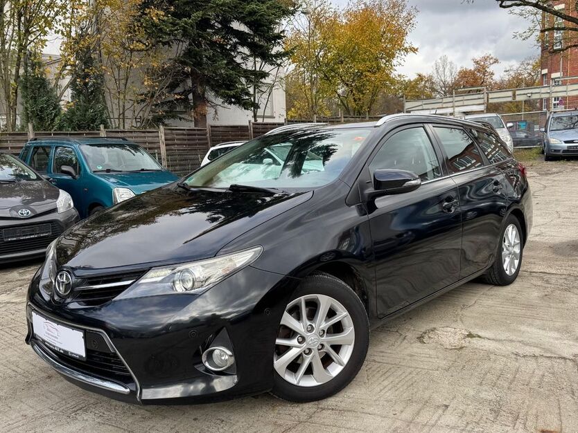 Toyota Auris 264.000 km 4.899 € Frankfurt am Main 60386