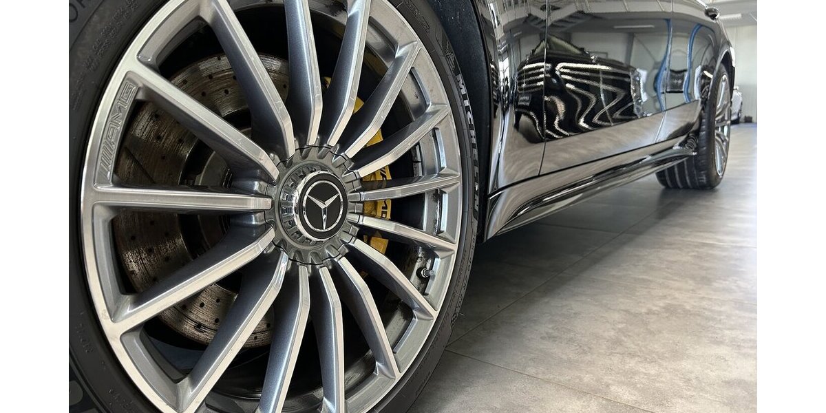 Mercedes-Benz AMG GT 63 4M+ AMG AERODYNAMIK-ABGAS-NP: 197.439 23.673 km 121.590 &euro; Groß-Umstadt 64823