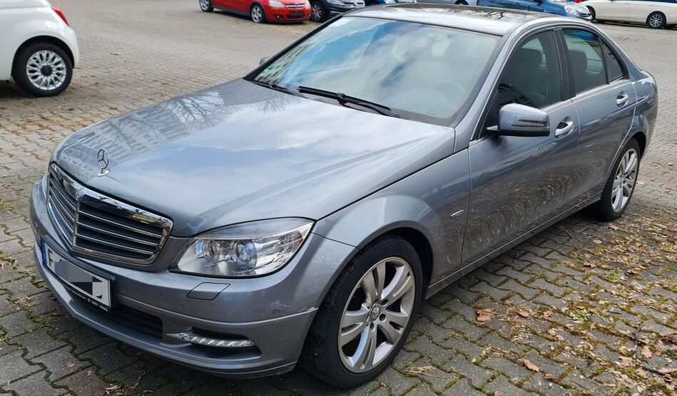 Mercedes-Benz C 250 224.000 km 8.500 € Frankfurt am Main 60435