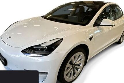 Tesla Model 3 61.031 km 29.800 &euro; Hanau 63457