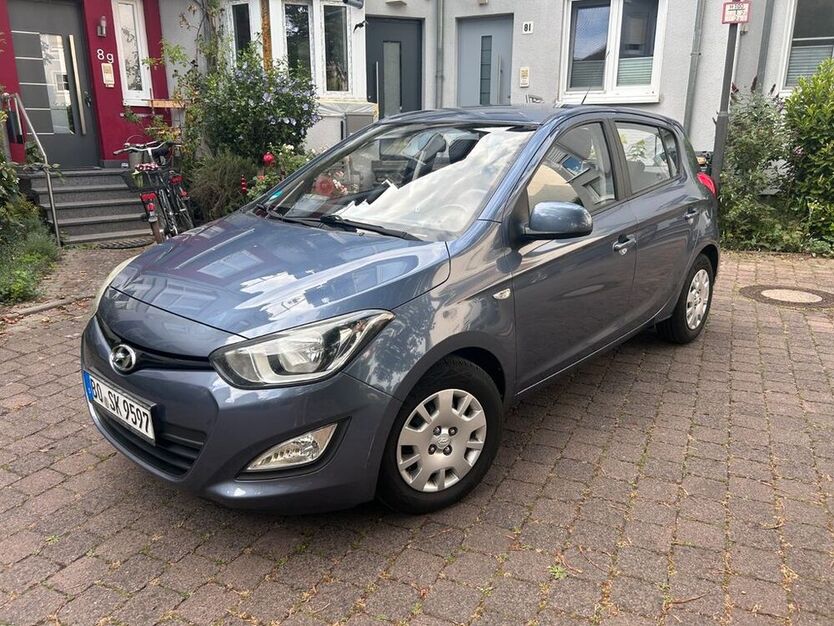 i20